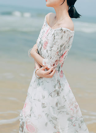 海边游玩的高峰季节 你还差一条仙女裙！